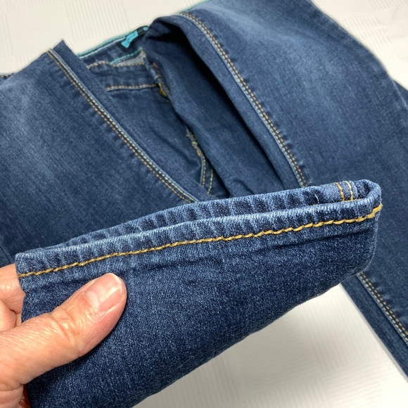 Girl's Levi's Skinny Jeans - Size 16 - Picture 10 of 14